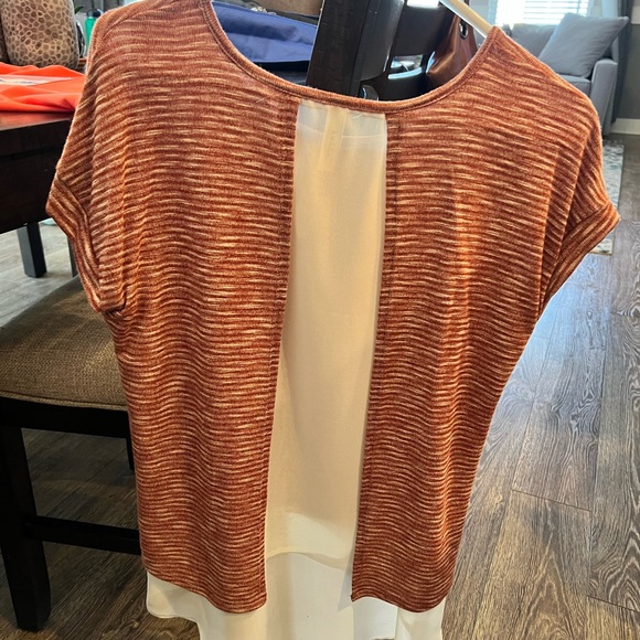 Yetts LA - NWOT Rust & Creme Shirt - Picture 2 of 2